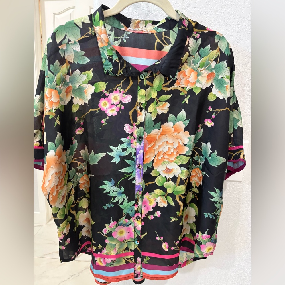 Johnny Was PETALUNAH BLOUSE - Picture 9 of 10